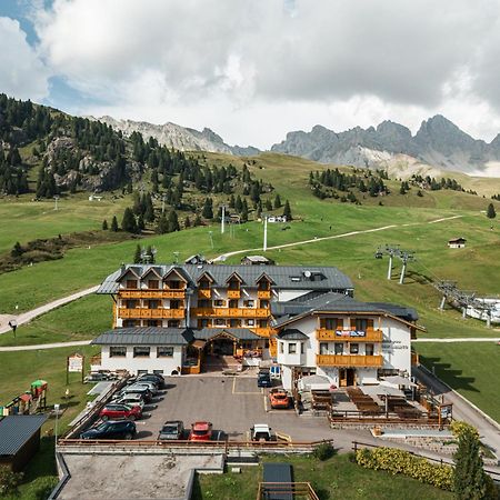 Hotel San Marco Passo San Pellegrino Exterior photo